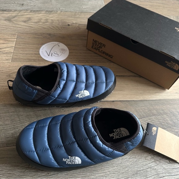 The North Face Other - THE NORTH FACE Thermoball Insulated Traction Mule V Shoe 10